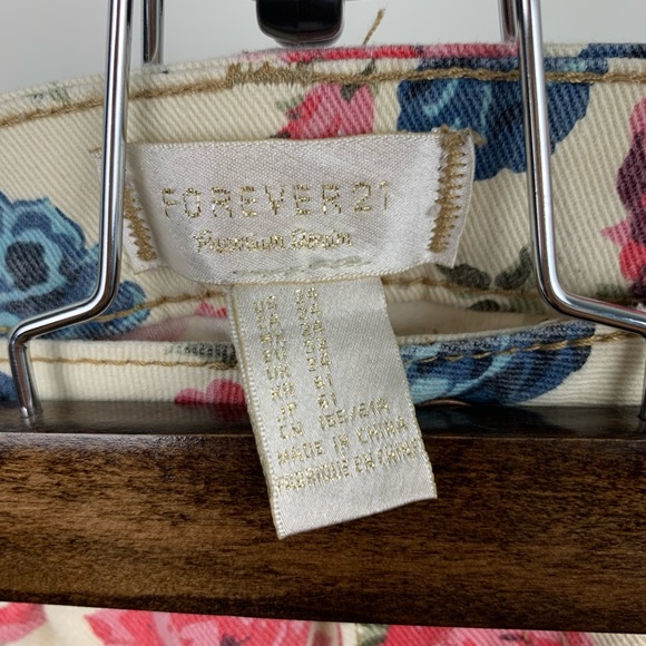 Forever21 Floral Denim Jeans Off White Red Blue 24 - Picture 6 of 9